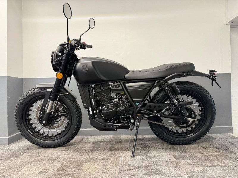 MUTT DRK-01 125