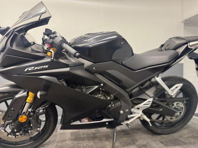 YAMAHA R125