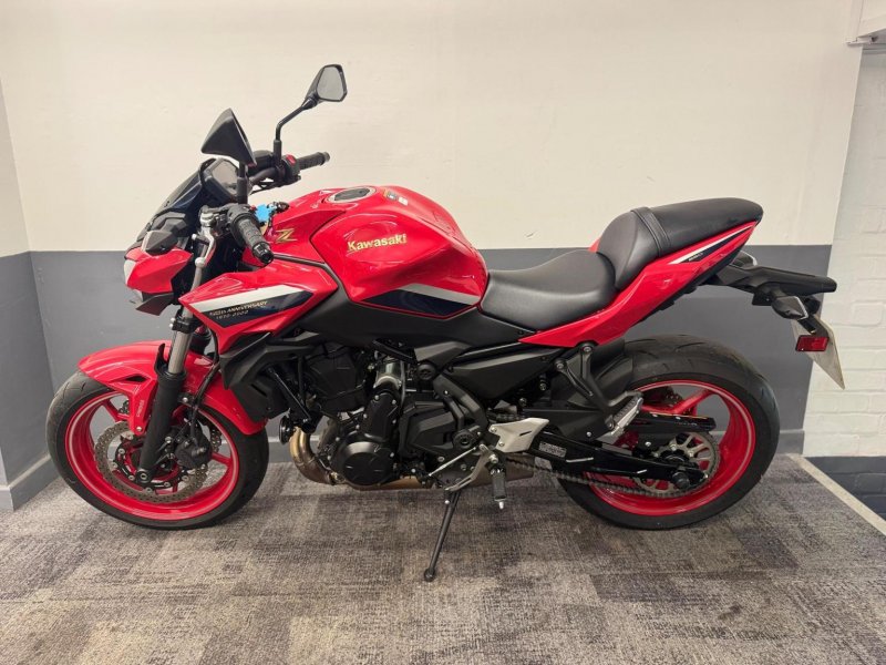 KAWASAKI Z650