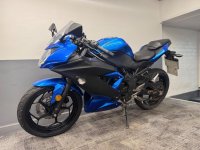 KAWASAKI Ninja 125