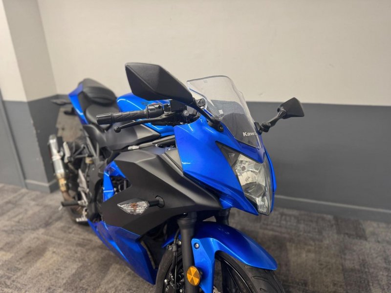KAWASAKI Ninja 125