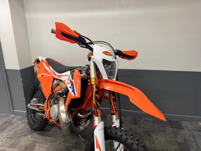 KTM 300