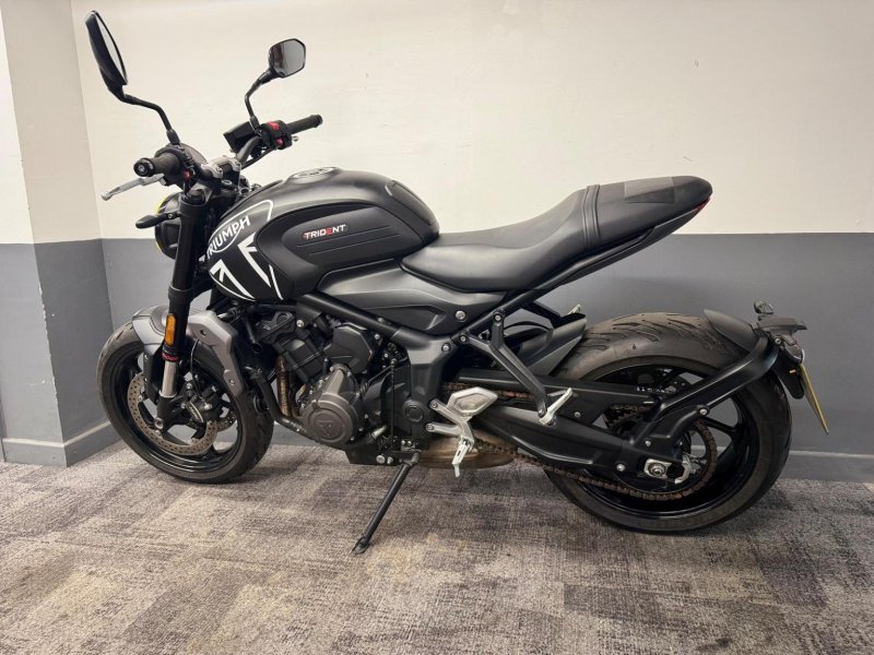 TRIUMPH Trident