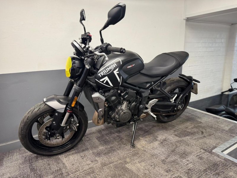 TRIUMPH Trident
