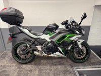KAWASAKI Ninja 650