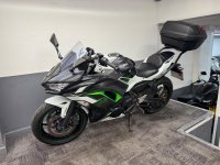 KAWASAKI Ninja 650