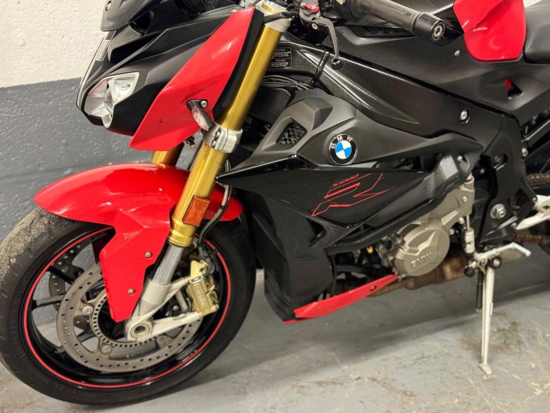 BMW S1000R