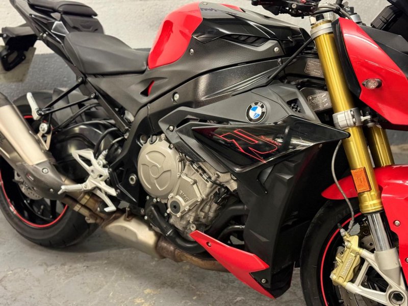 BMW S1000R