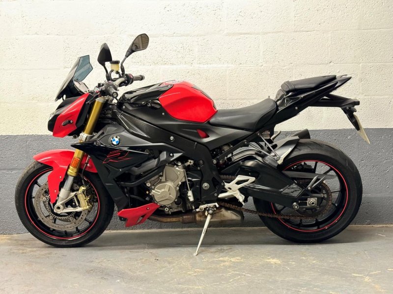 BMW S1000R