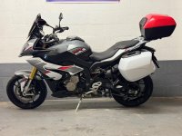 BMW S1000XR