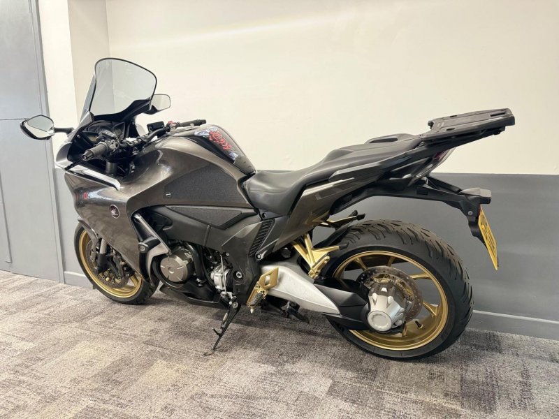 HONDA VFR1200F