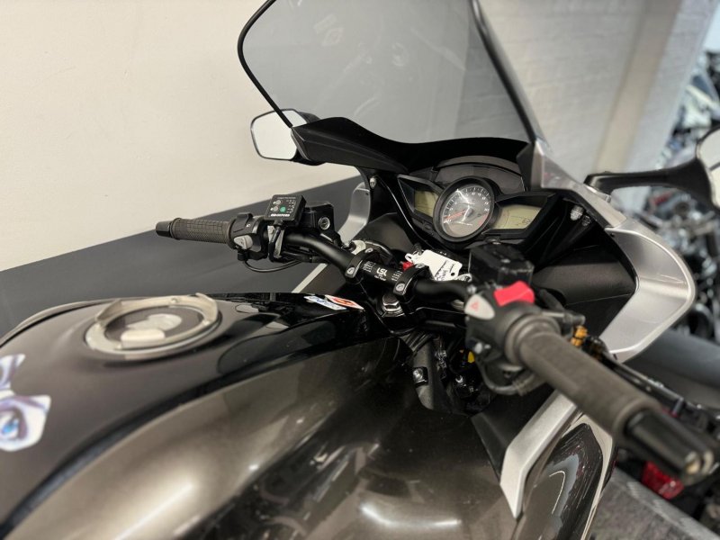 HONDA VFR1200F