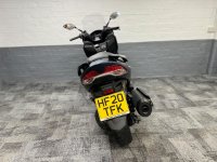 SUZUKI Burgman 400