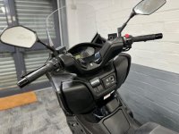 SUZUKI Burgman 400
