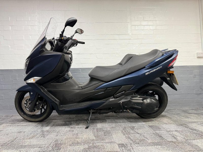 SUZUKI Burgman 400