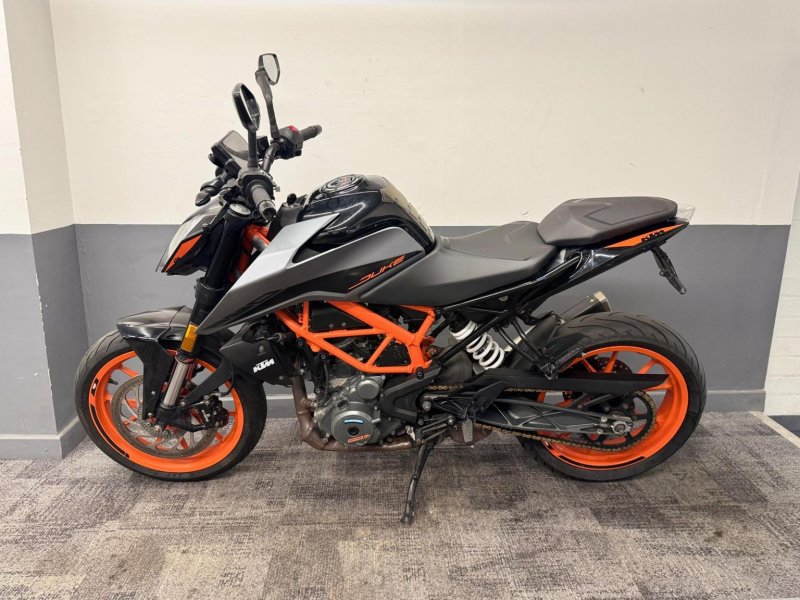 KTM 390 DUKE