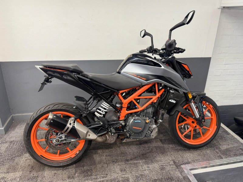 KTM 390 DUKE