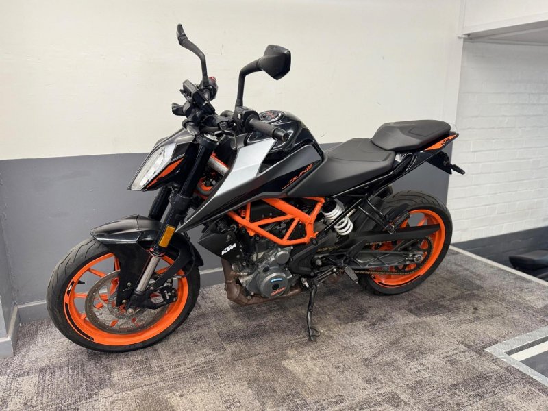 KTM 390 DUKE