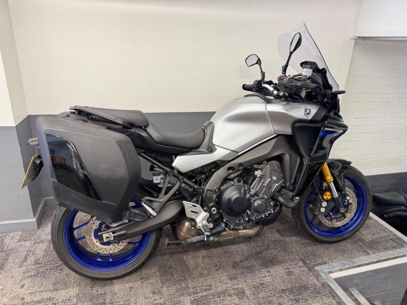 YAMAHA TRACER