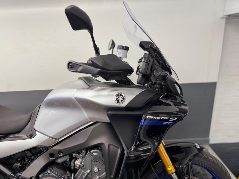 YAMAHA TRACER
