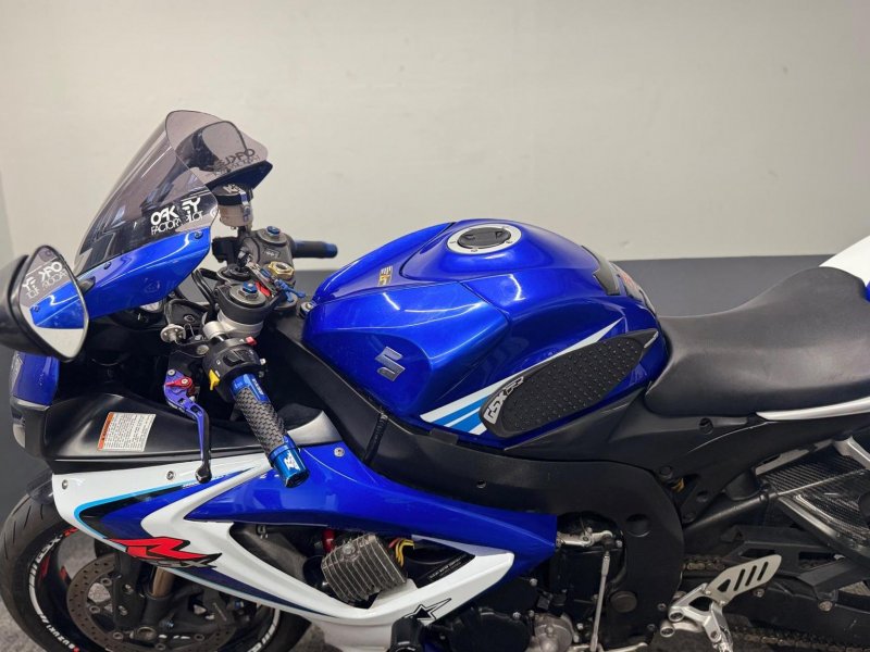 SUZUKI GSXR750