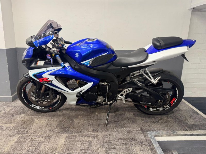 SUZUKI GSXR750
