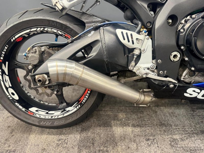 SUZUKI GSXR750