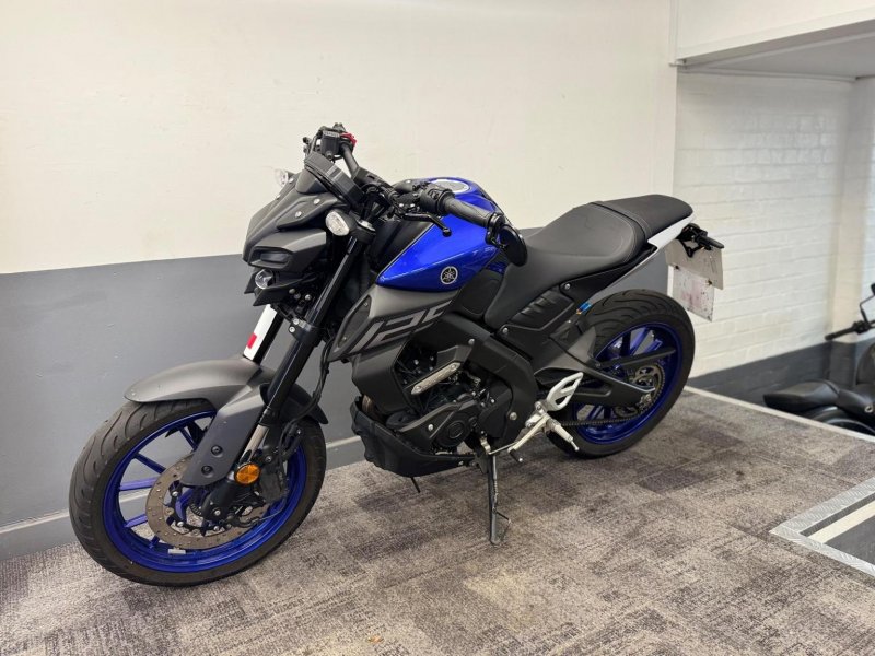 YAMAHA MT-125