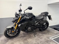 SUZUKI GSX-S1000