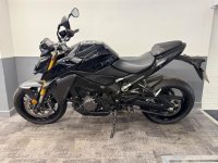 SUZUKI GSX-S1000