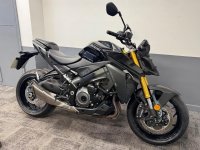 SUZUKI GSX-S1000