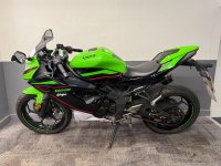 KAWASAKI Ninja 125