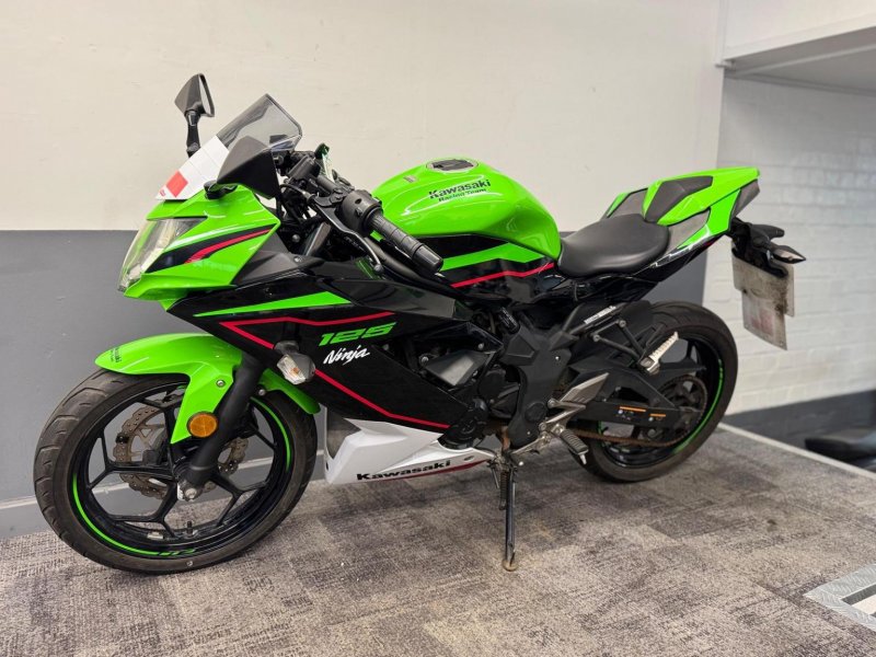 KAWASAKI Ninja 125