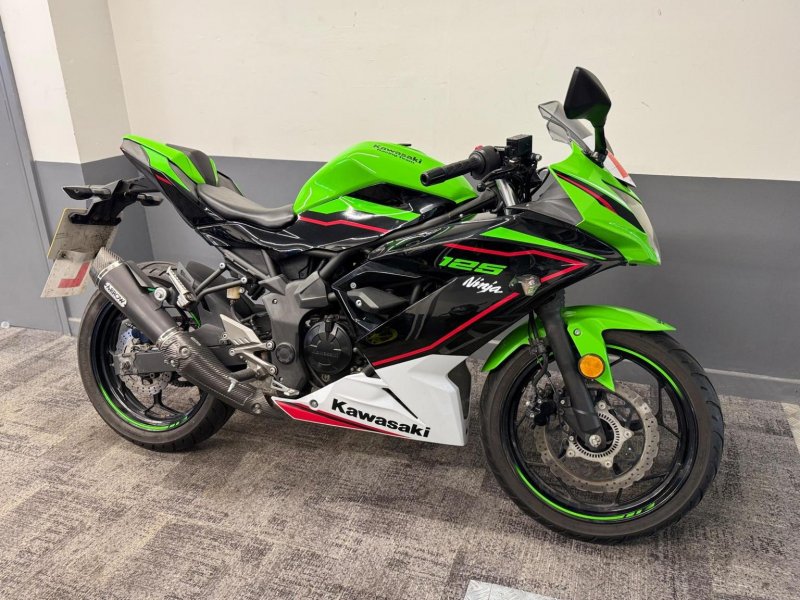 KAWASAKI Ninja 125