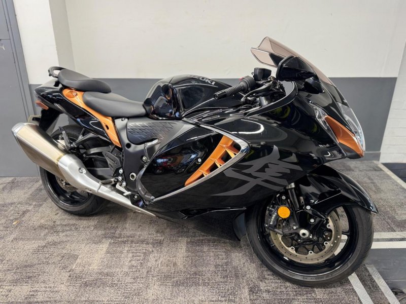 SUZUKI GSX1300R Hayabusa