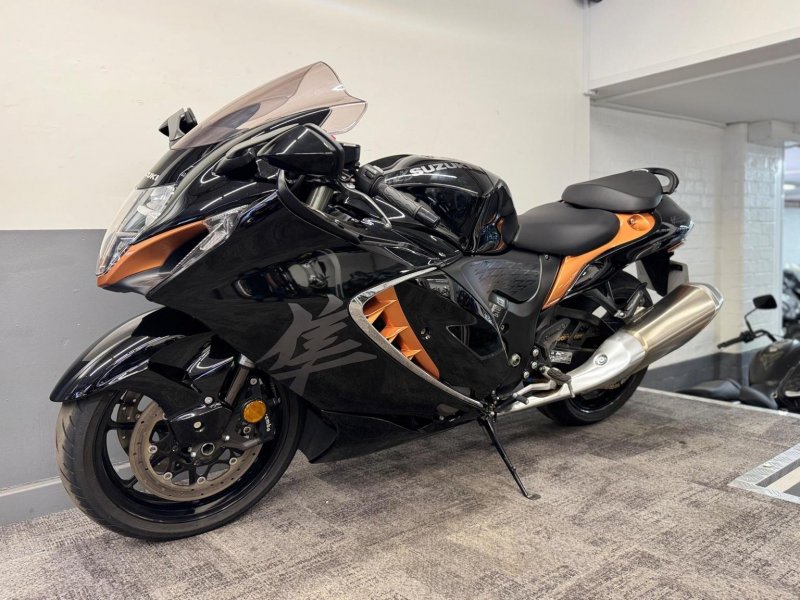 SUZUKI GSX1300R Hayabusa