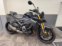 SUZUKI GSX-S1000