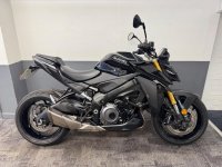 SUZUKI GSX-S1000