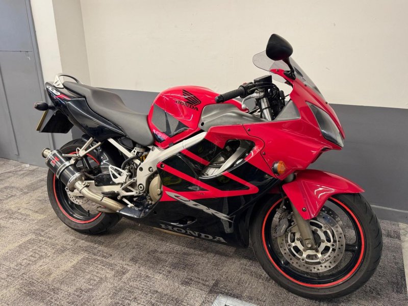 HONDA CBR600F