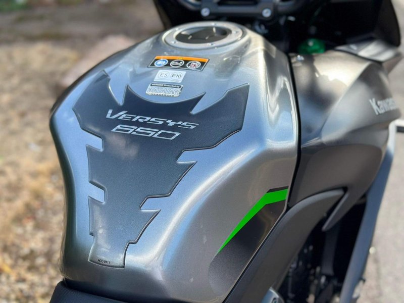 KAWASAKI Versys 650