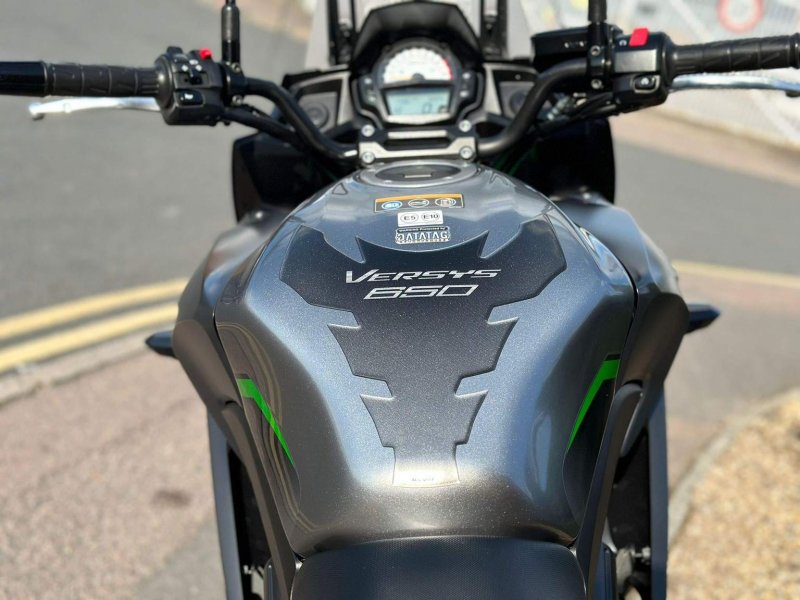 KAWASAKI Versys 650