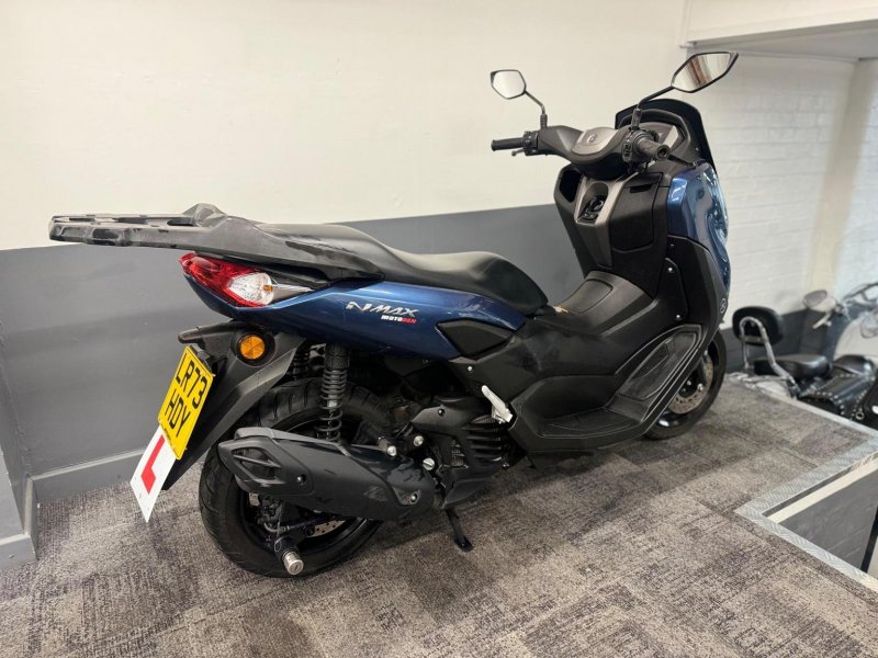 YAMAHA Nmax