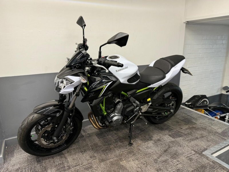 KAWASAKI Z650