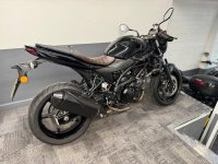 SUZUKI SV650X