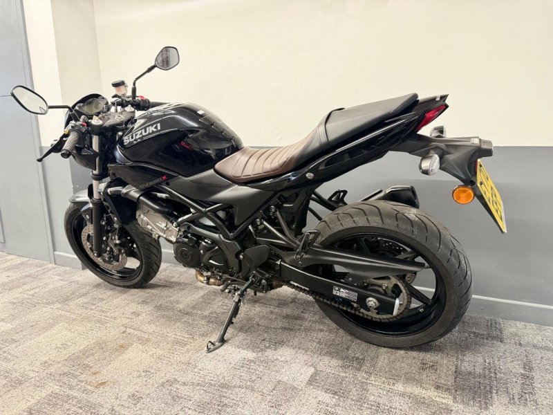 SUZUKI SV650X