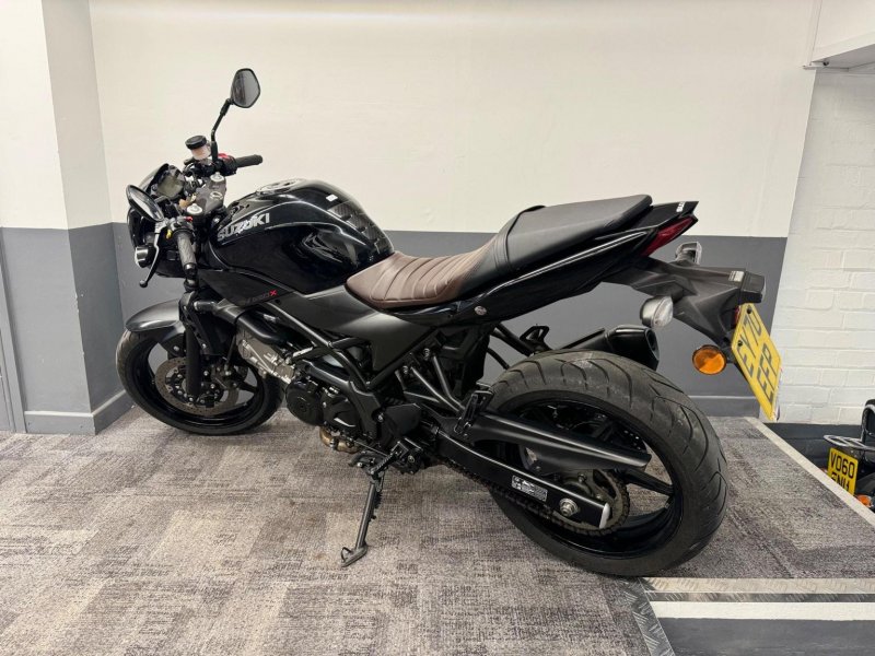 SUZUKI SV650X