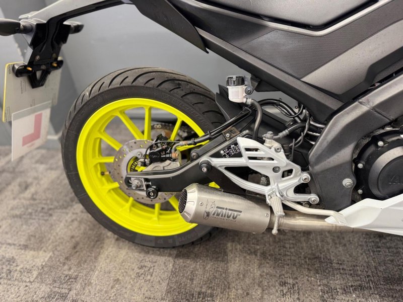 YAMAHA R125