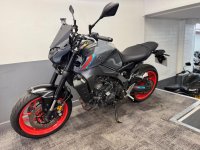 YAMAHA MT-09