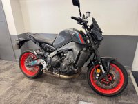 YAMAHA MT-09