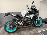 YAMAHA MT-10